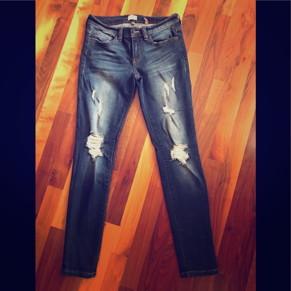 NWOT Sneak Peek distressed low rise jeans